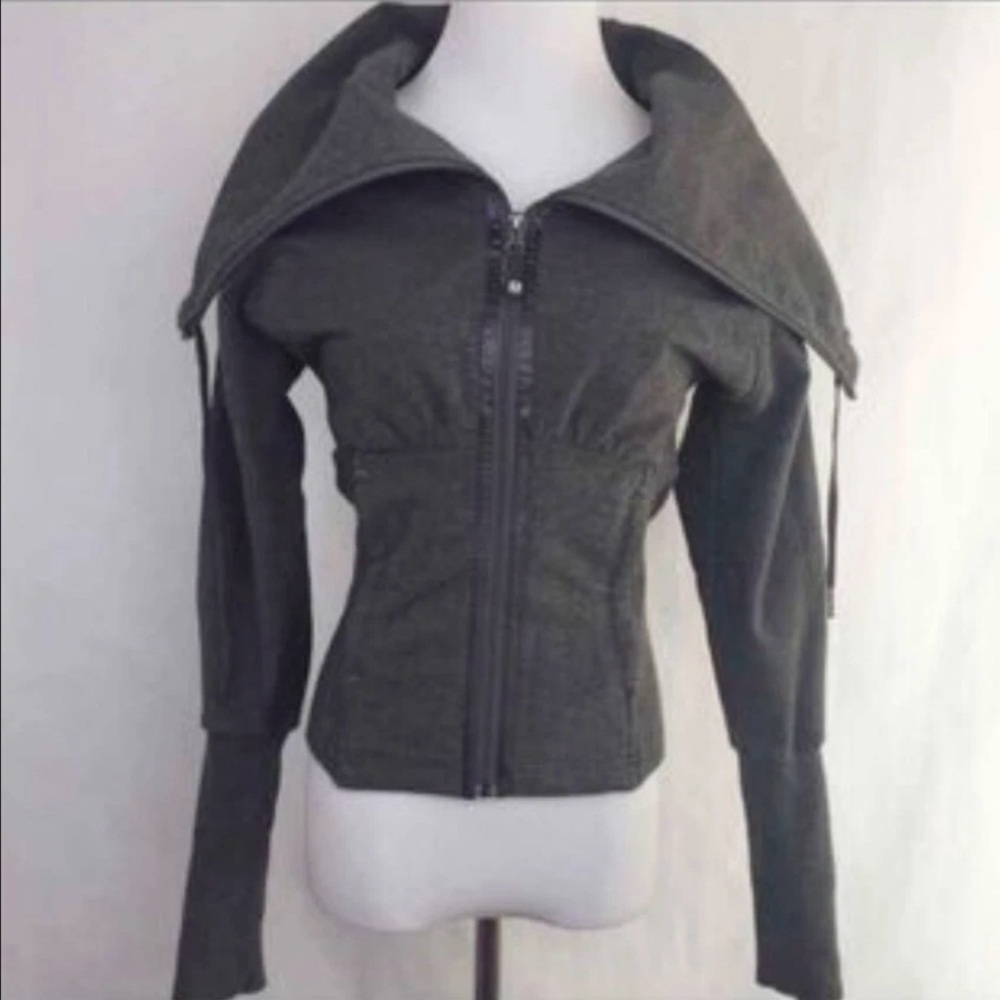 Lululemon Vintage Course-ette Fitted Zip Athletic Jacket Dark Grey Luon Size 6